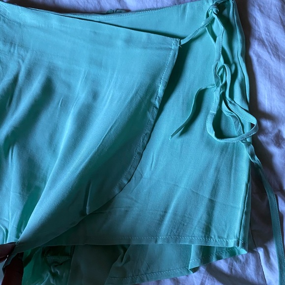 Pacsun wrap short - Picture 3 of 4